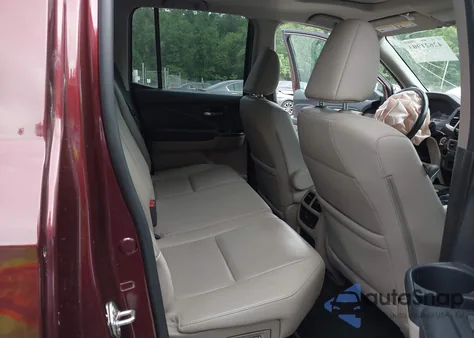 2019 Honda Ridgeline Rtl-E z USA, uszkodzony, nr VIN 5FPYK3F74KB005779